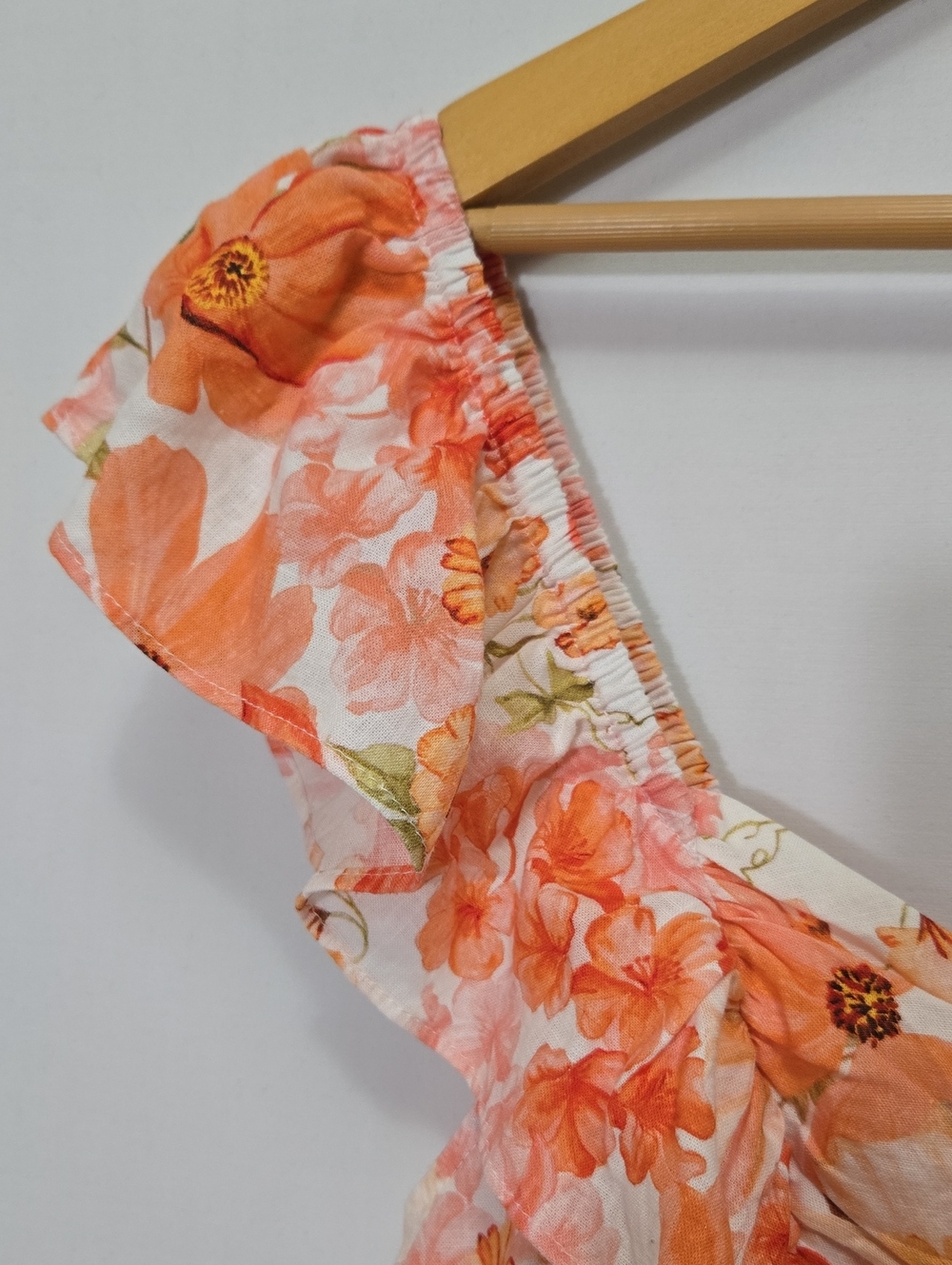 H&M Linen Blend Floral Cropped Blouse Top Size L Ruched Resort Ruffle Flutter - Picture 5 of 11
